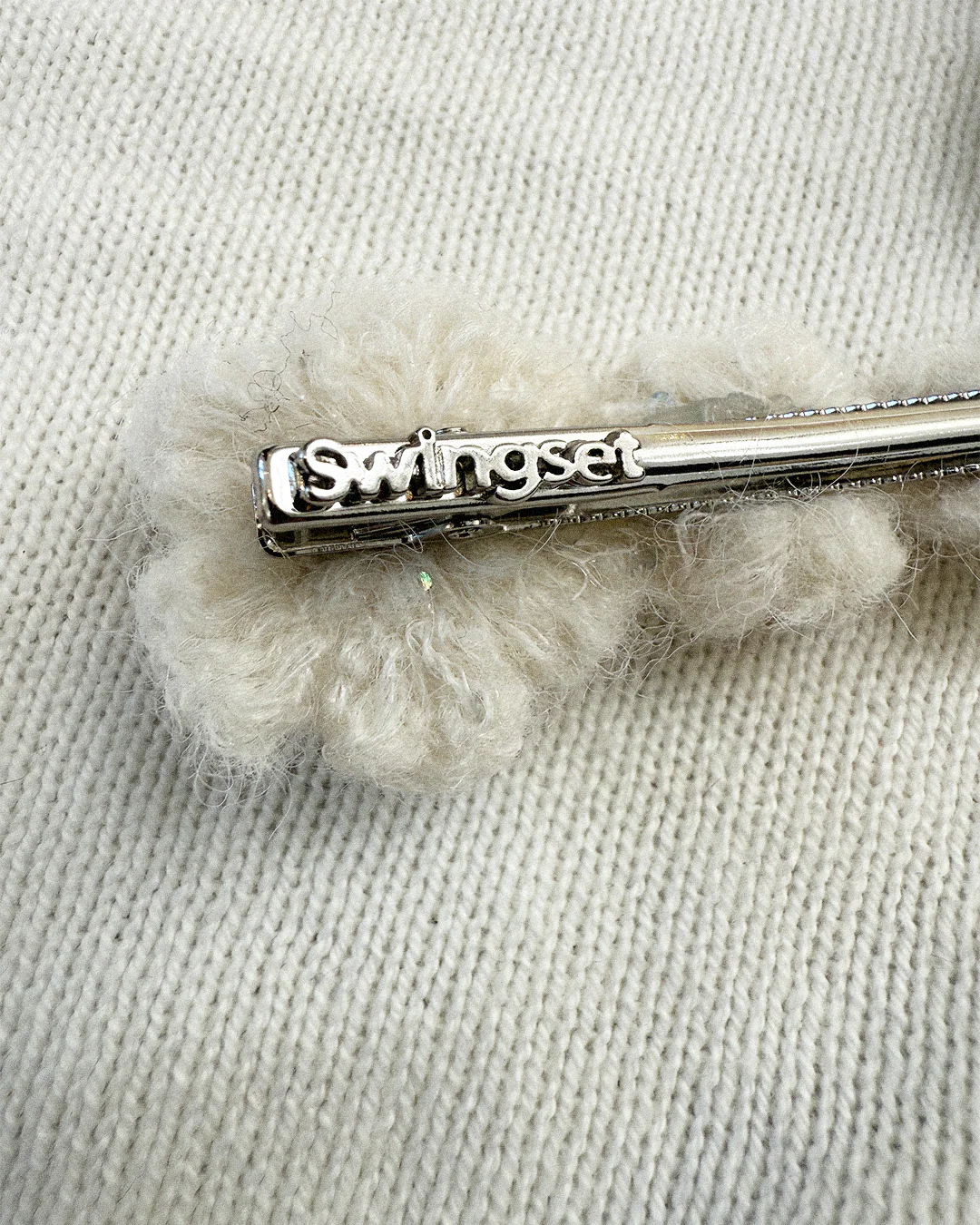 Crochet Pearl Flower Hair Pin - Image 7