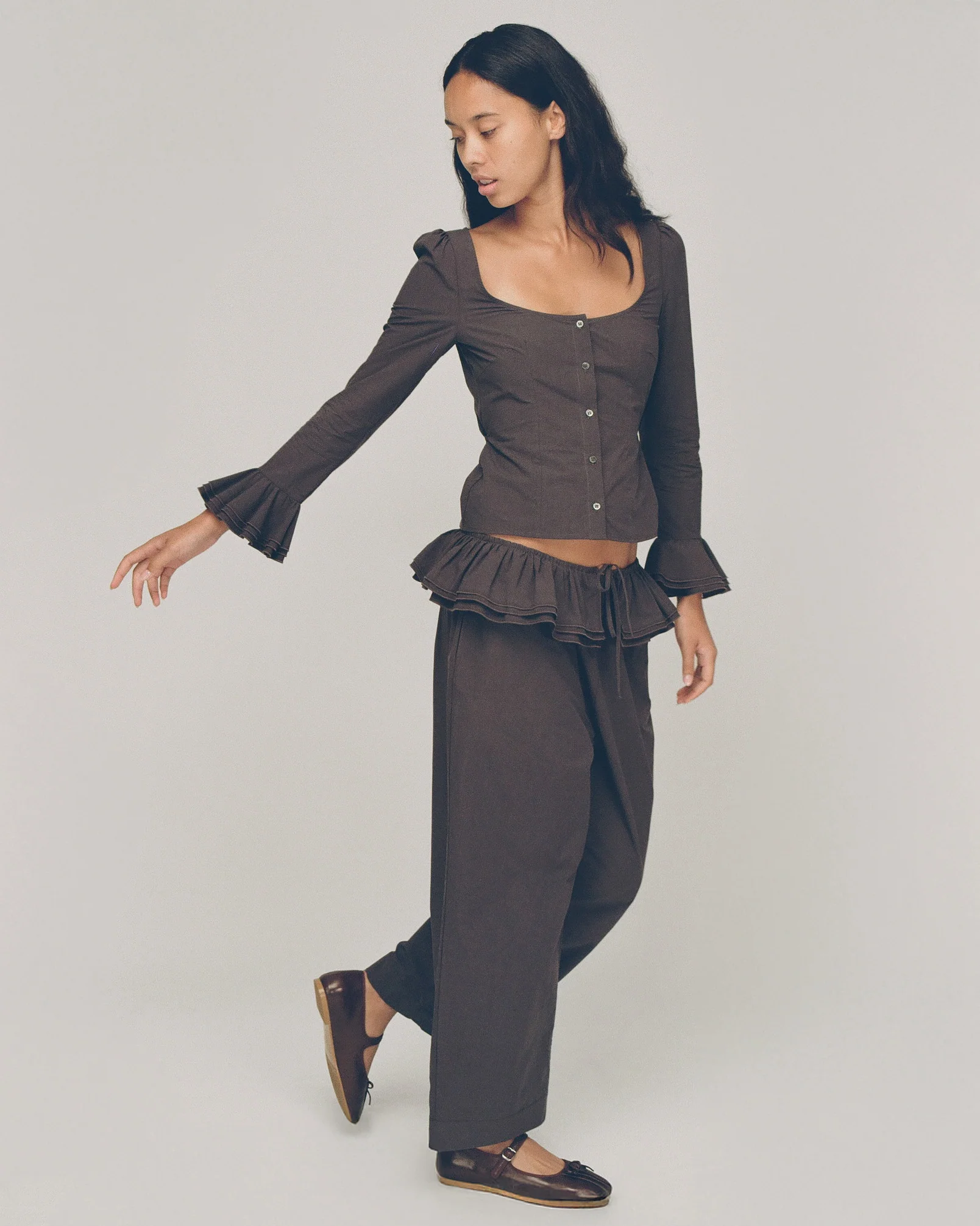 Detachable Ruffle Belt Pant - Shadow - Image 4