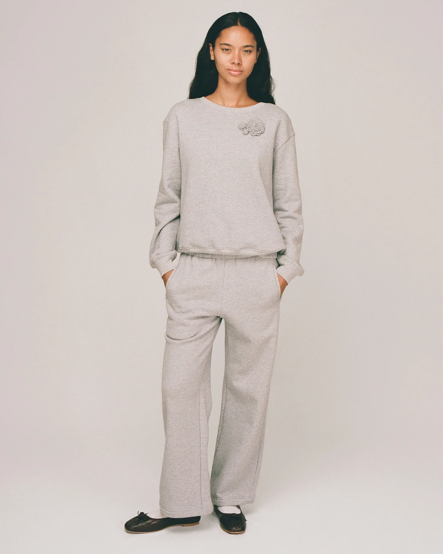 Rosette Sweatshirt - Grey - Image 4